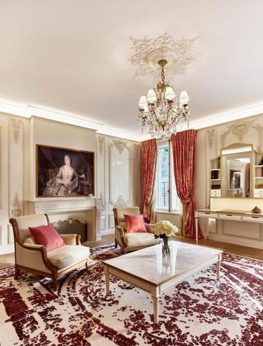 Pompadour Suite