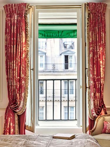 Pompadour Suite