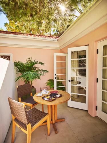 Grand Deluxe Room with Patio and Fireplace