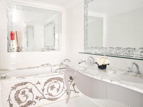 Deluxe Junior Suite