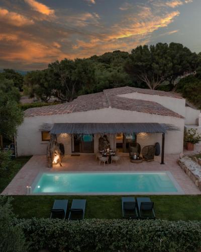 Exclusive Suite with Private Pool