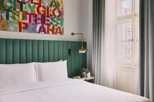 Andaz Suite