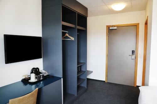 Economy Double or Twin Room
