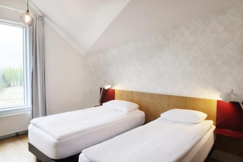 Standard Double or Twin Room with Mountain View