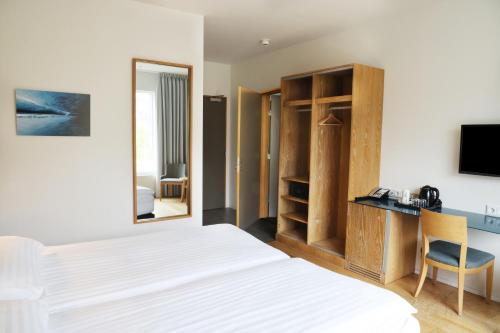 Family Connecting Rooms