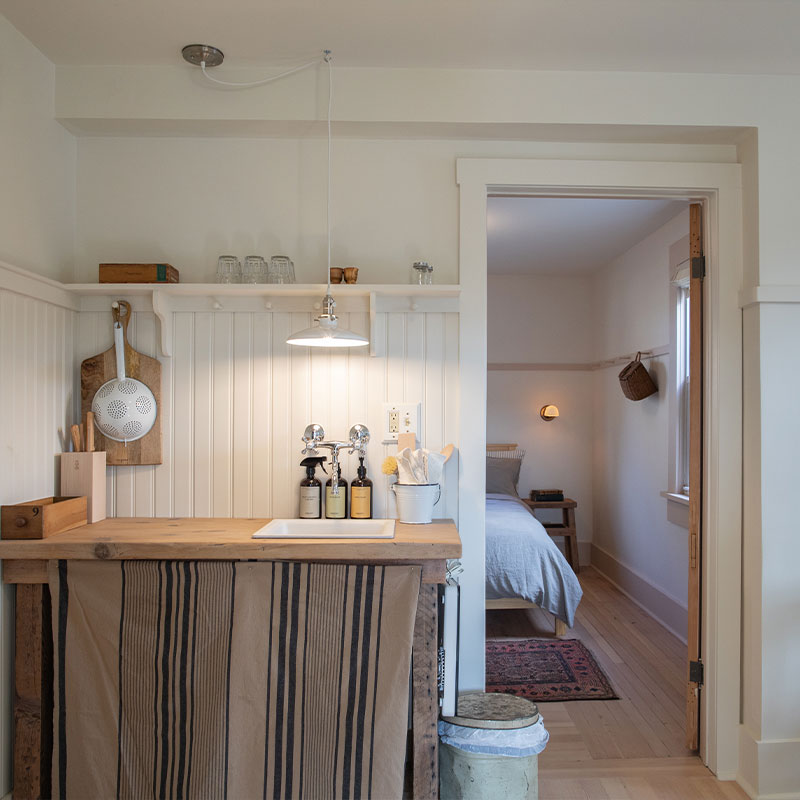 Apartment 4
