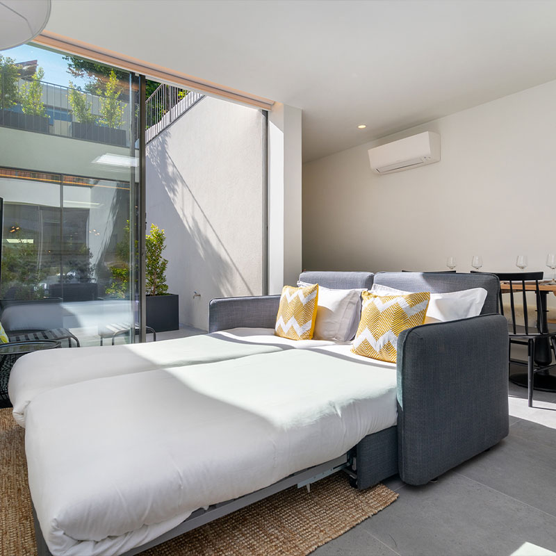 Urban Retreat Studio Apt with Patio