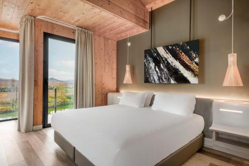 Junior King Suite with River View