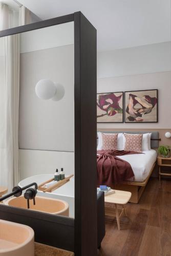 Queen Suite