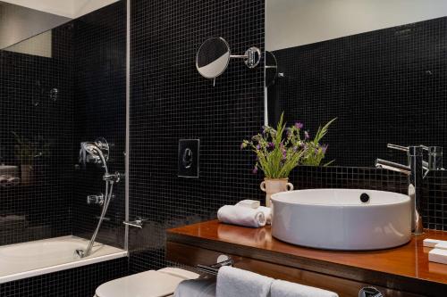 Double or Twin Room with Pool View