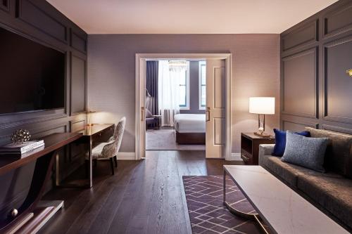 Executive Suite with City View