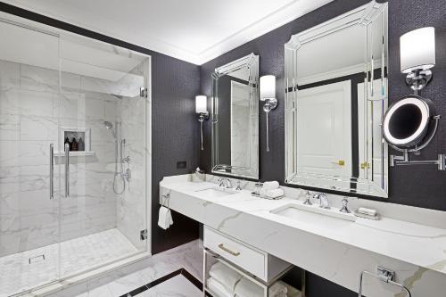 Executive Suite with City View