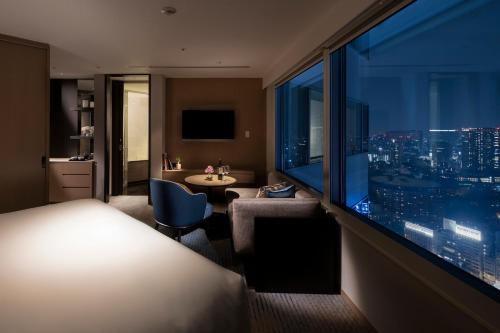Club King Room wit Lounge Access
