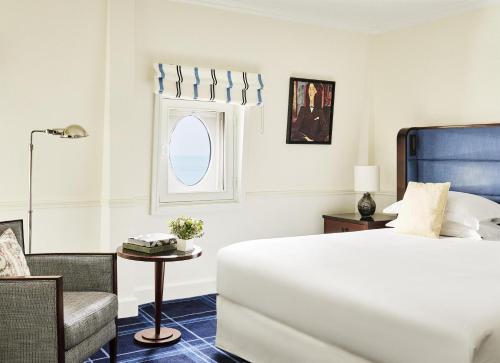 Deluxe King Room Cruise Liner