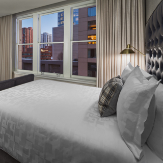 Superior Room with One Queen - ADA