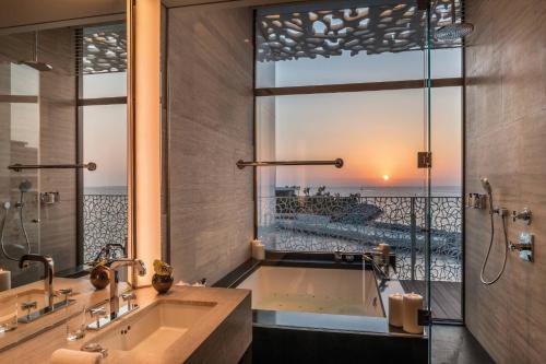 One-Bedroom Bvlgari Suite with Balcony