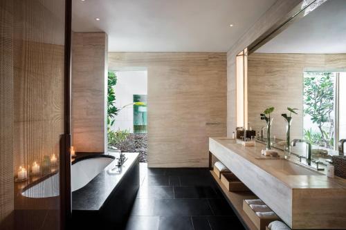 One-Bedroom Pool Villa with Beach View