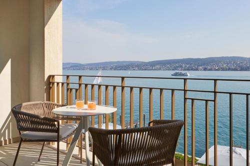 Lakeview Deluxe Studio with Balcony