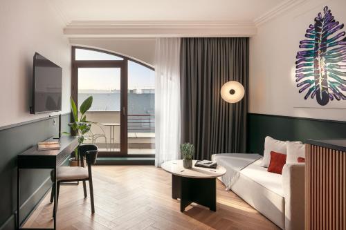 Executive Suite with Balcony
