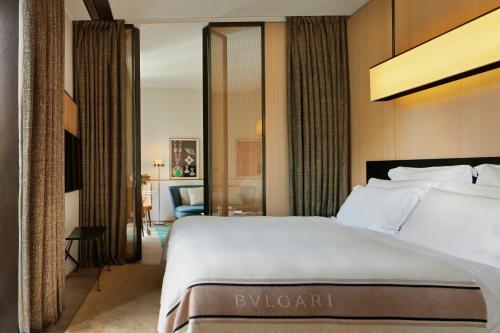 Superior Suite with Garden View