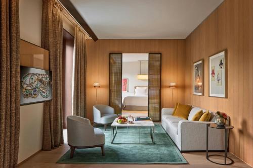Premium Suite with Garden View