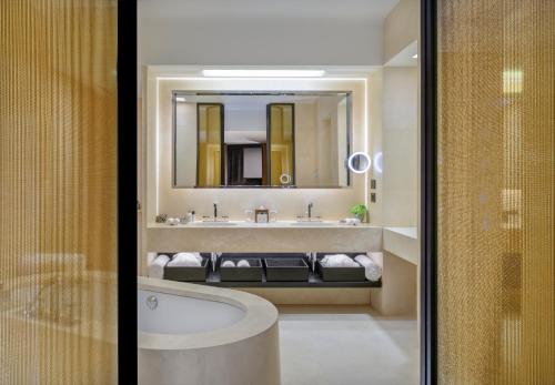 Premium Suite with Garden View