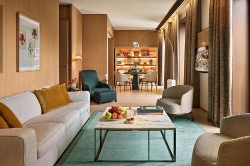 Premium Suite with Garden View