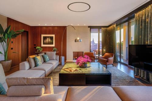 Presidential Suite with Garden view