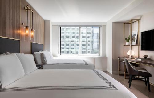 Double Room with Two Double Beds and Shower - Accessible