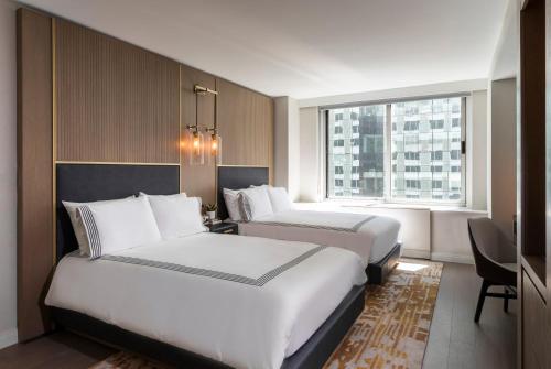 Double Room with Two Double Beds and Accessible Tub