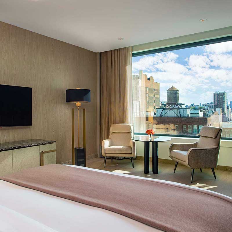 Deluxe King Room - Low Floor