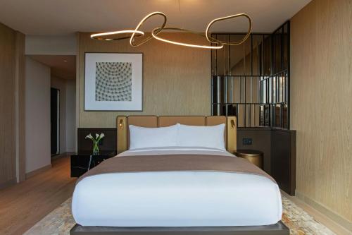Liberty One Bedroom King Suite - High Floor