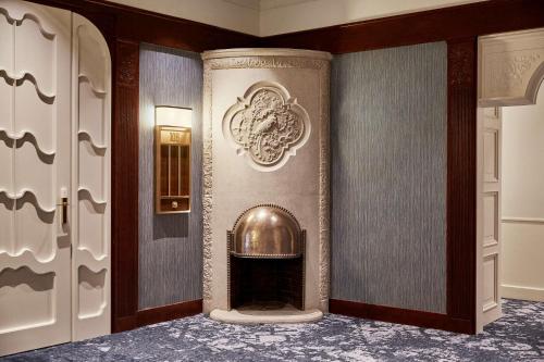 Wintergarden Equilibrium Suite