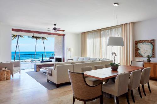 Two-Bedroom Residence with King and Two Queen Beds