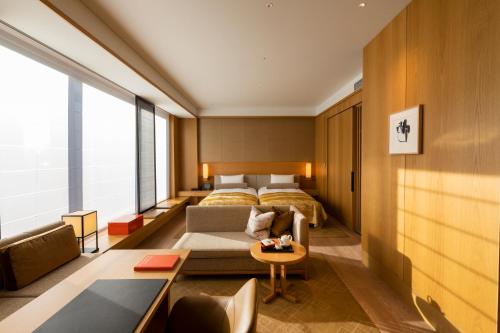 [Heritage] Twin Junior Suite - No Club Lounge Access, No Heritage Benefit