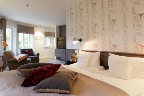 Junior Suite with Garden View