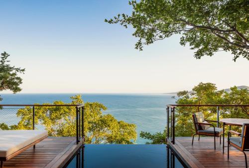 Premier Panoramic Ocean Treehouse