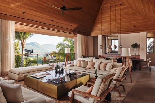 Signature Villa 03