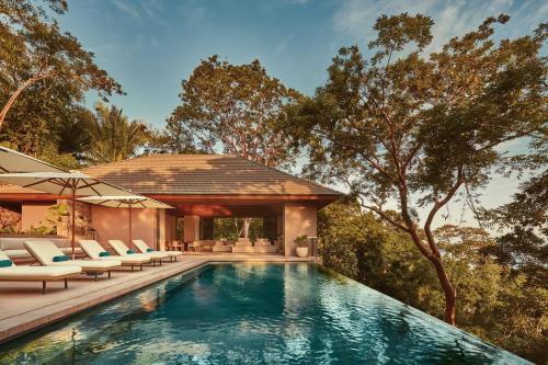 Signature Villa 12