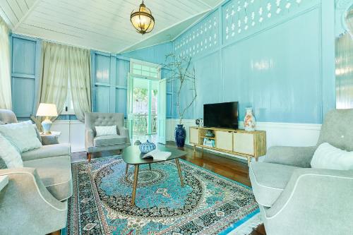 Four-Bedroom Suite with Private Pool - Straits House