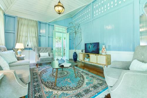 Four-Bedroom Suite with Private Pool - Straits House