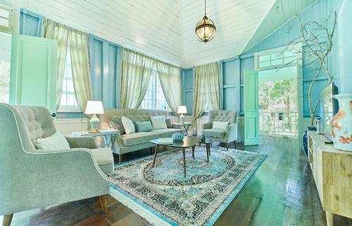 Four-Bedroom Suite with Private Pool - Straits House