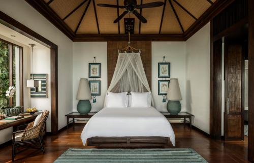 Family Pool Villa with one king and two twin beds