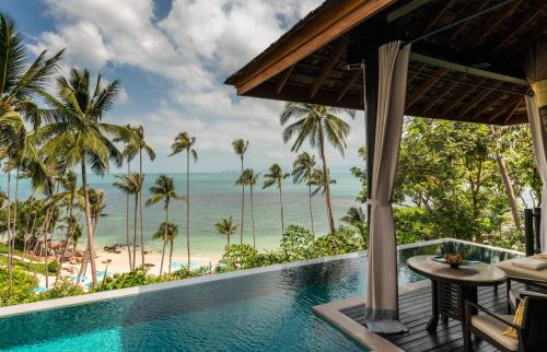 Oceanfront Pool Villa King
