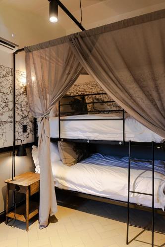 Family Garden Suite (land based)