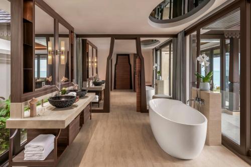 Ultimate Pool Villa
