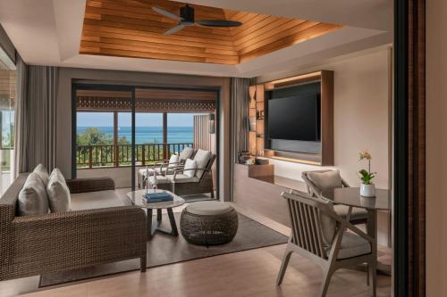 Select Terrace Suite Twin