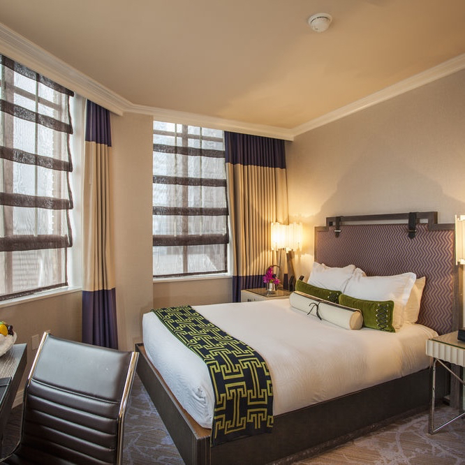 1 King 1 Bedroom Suite