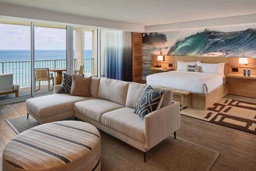Club Access - Ocean Front Suite King
