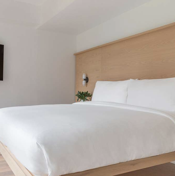 Arlo Suite Accessible